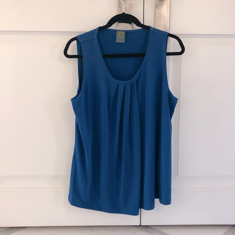 Anne Klein Blue Sleeveless Top size L